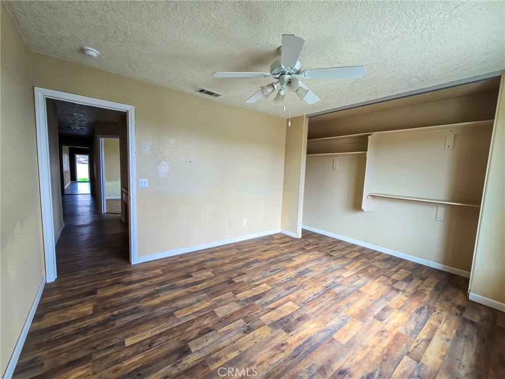 10282 Farmington