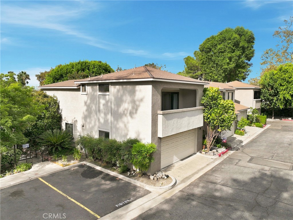 563 Wayland Court