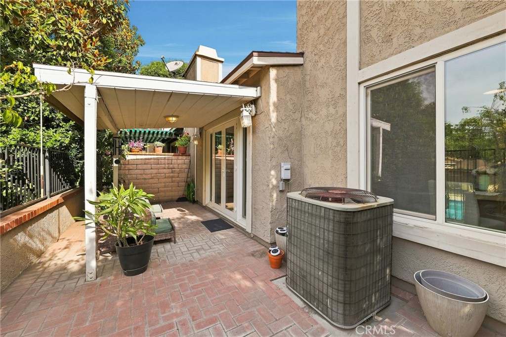 563 Wayland Court