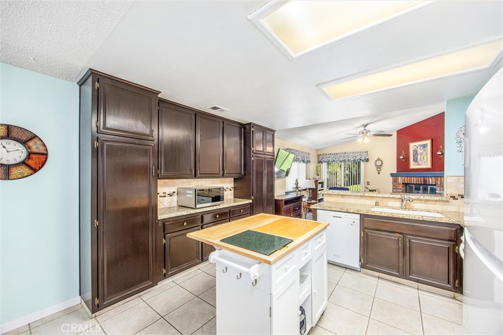 6371 Almond Valley