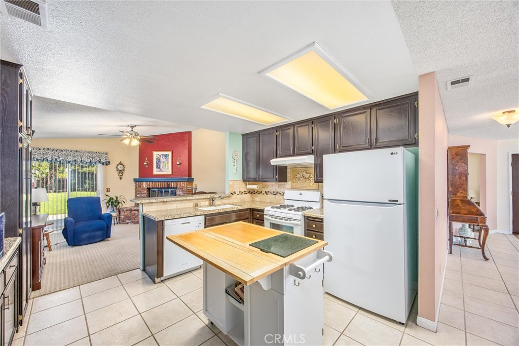 6371 Almond Valley