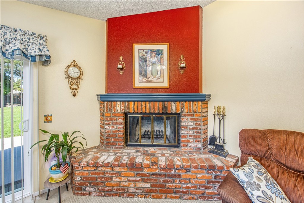 6371 Almond Valley