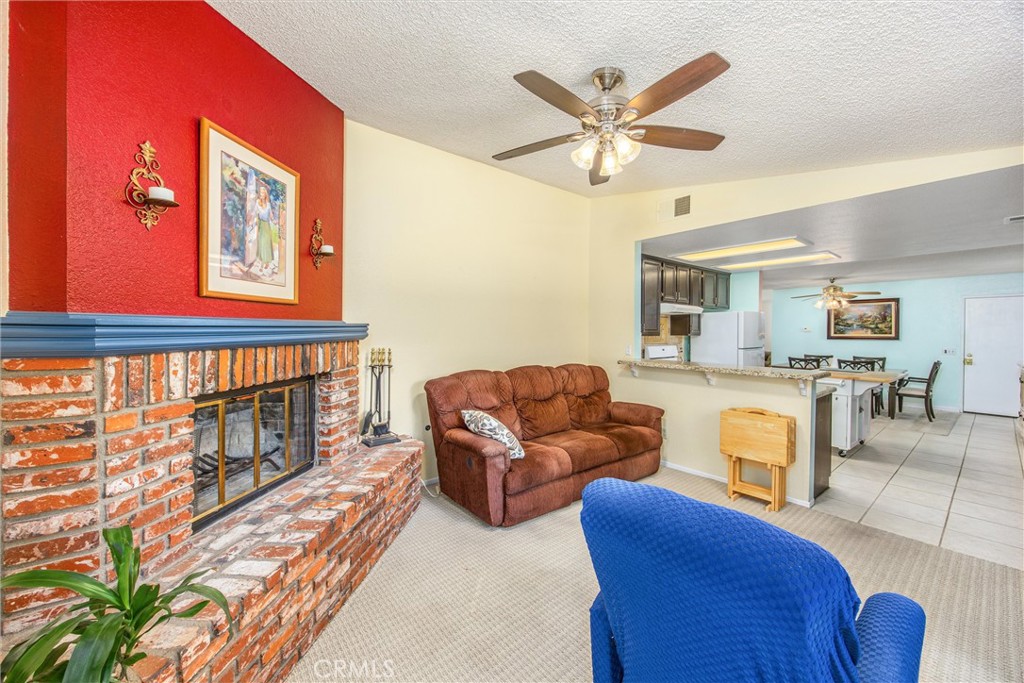 6371 Almond Valley