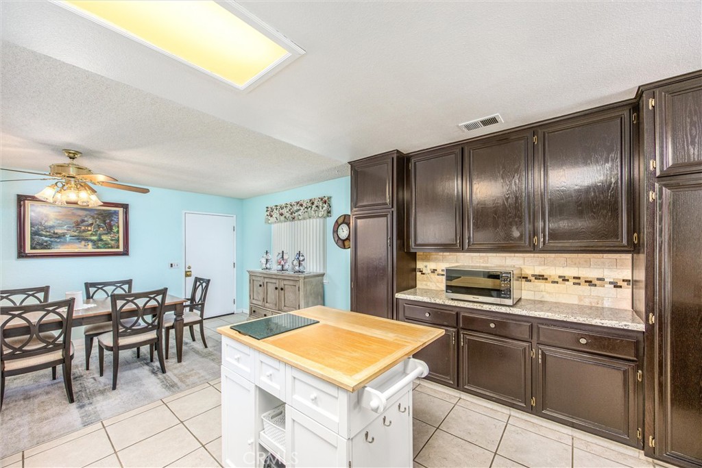 6371 Almond Valley