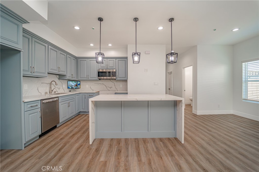 22112 Ibex Avenue