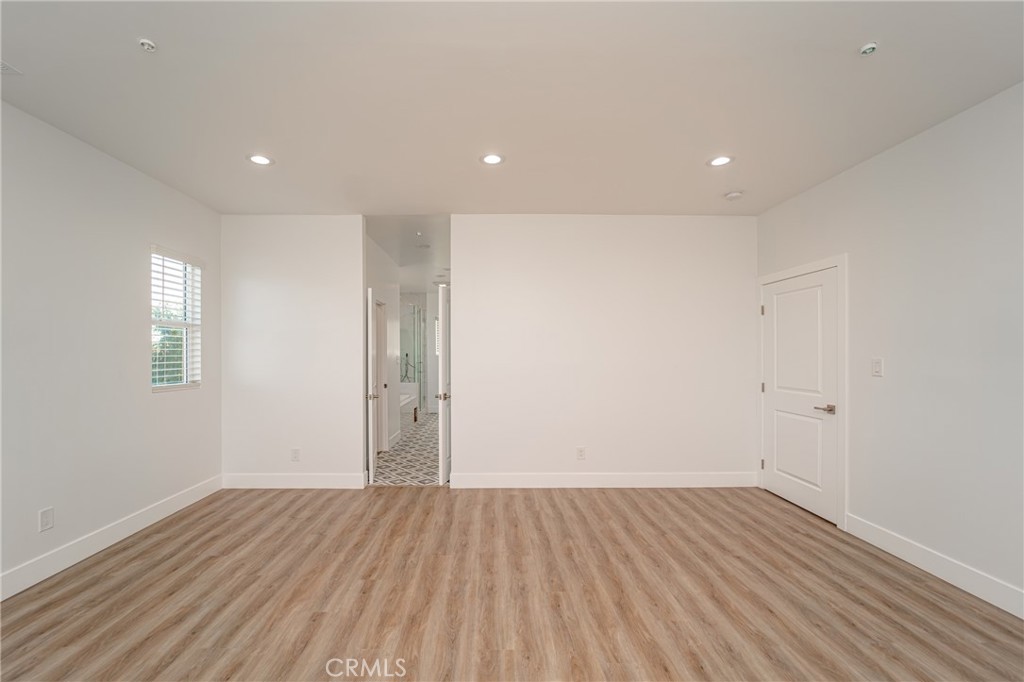 22112 Ibex Avenue