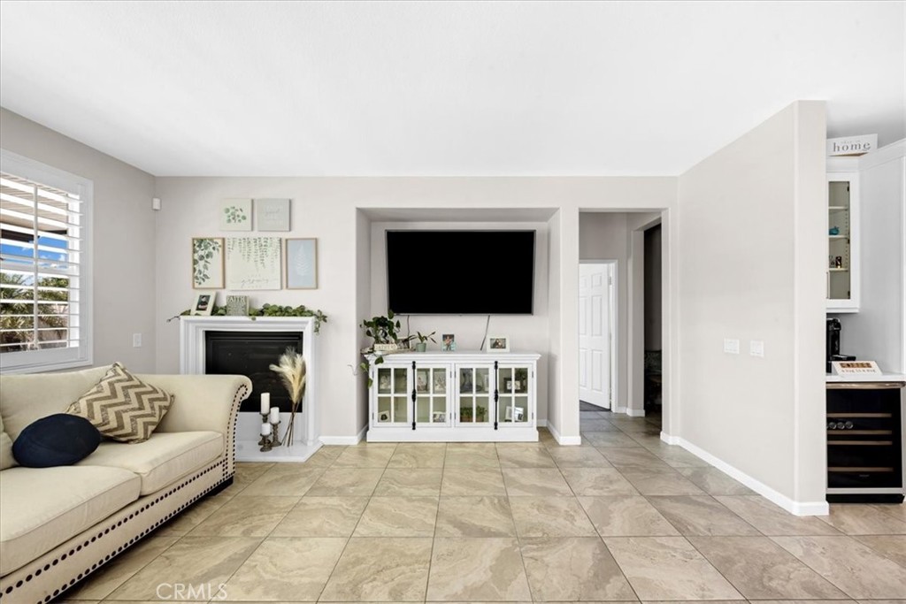 6701 Tanzanite Street