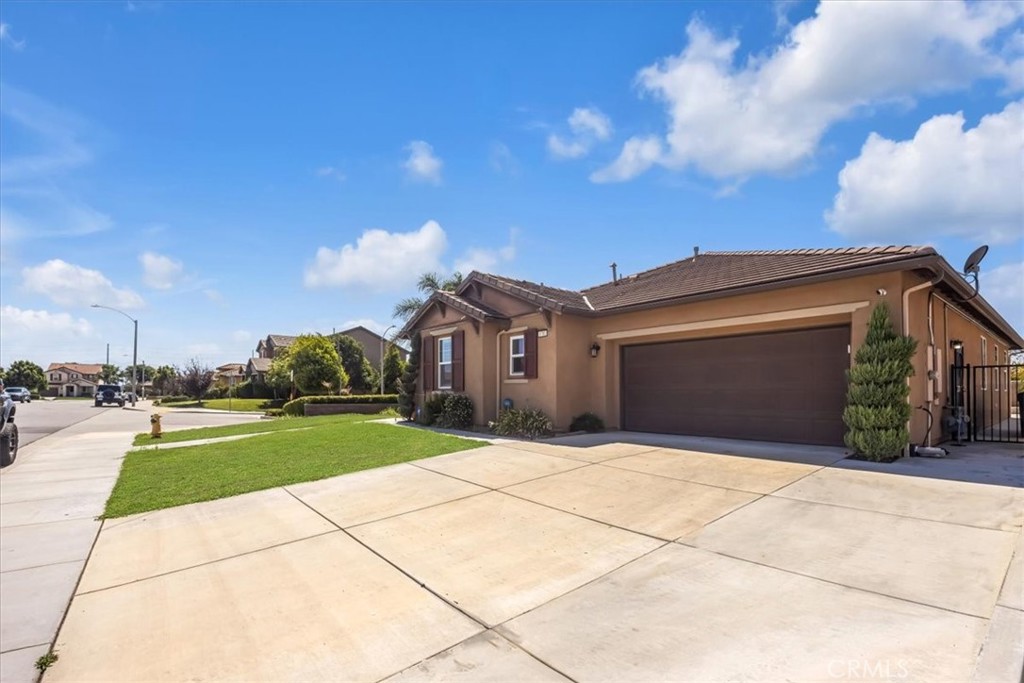 6701 Tanzanite Street