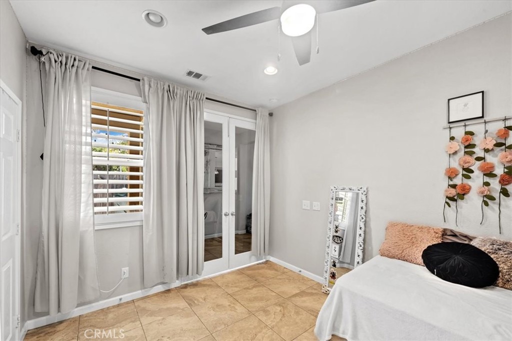 6701 Tanzanite Street