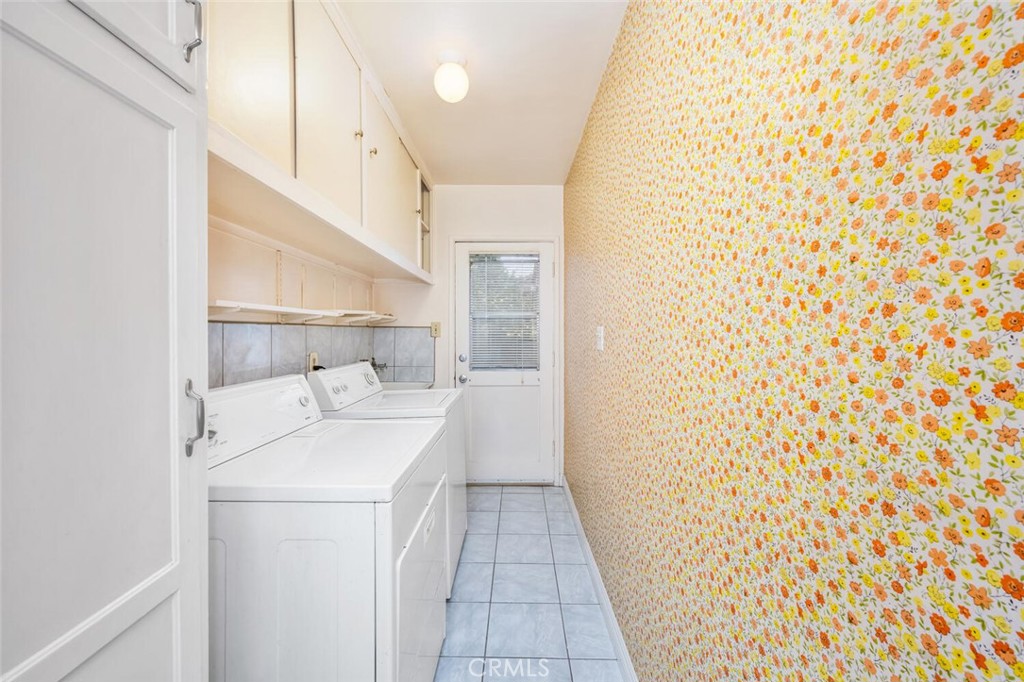 10644 Avonbury Avenue