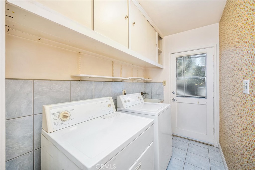 10644 Avonbury Avenue