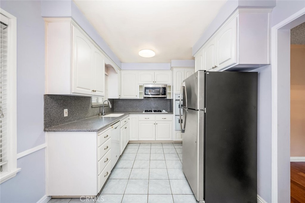 10644 Avonbury Avenue