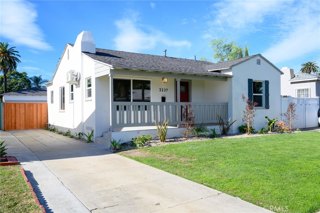 2237 Golden Avenue