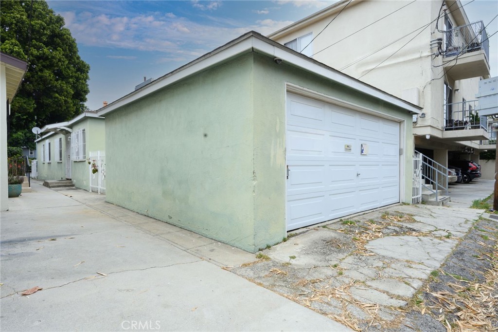 11466 Venice Boulevard