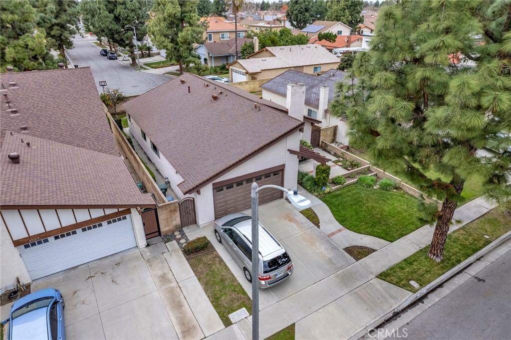 17111 Stowers Avenue