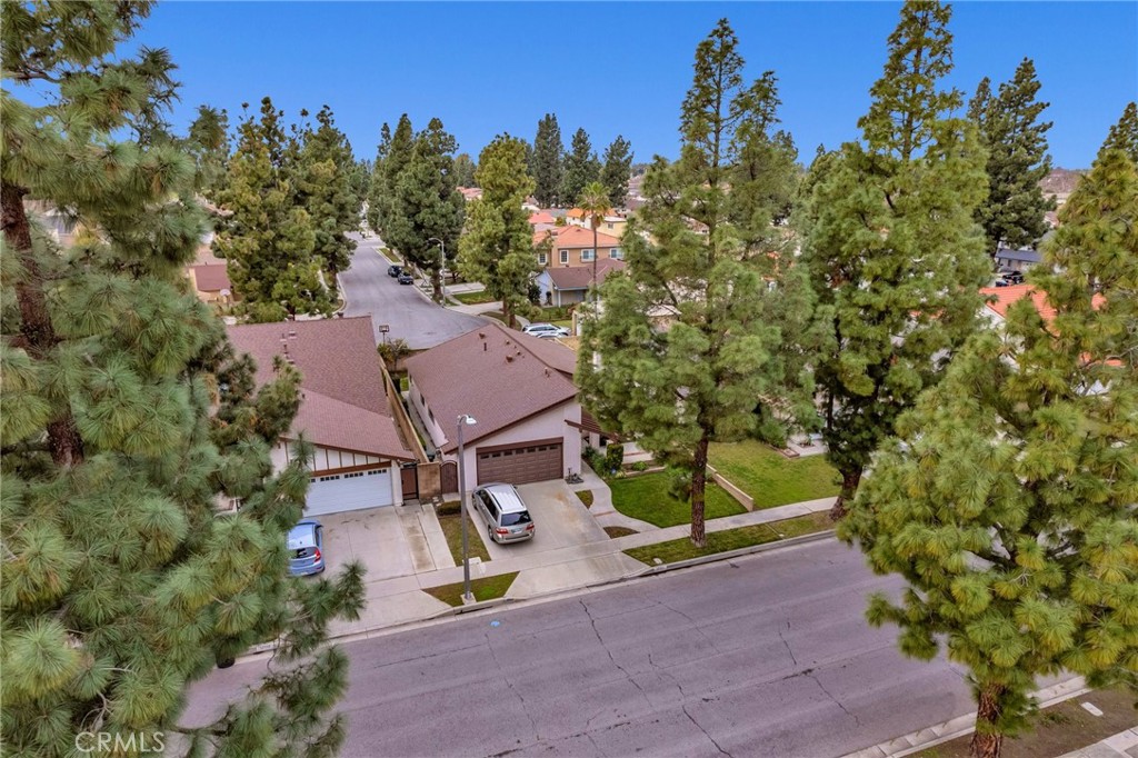 17111 Stowers Avenue