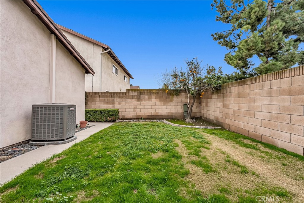 17111 Stowers Avenue