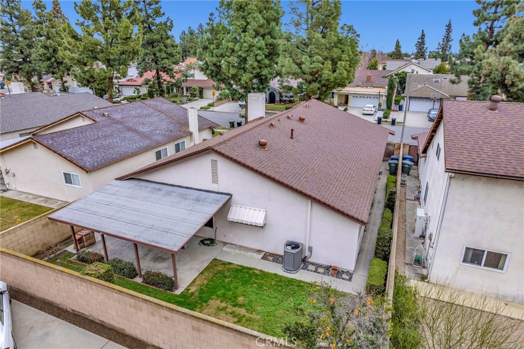 17111 Stowers Avenue