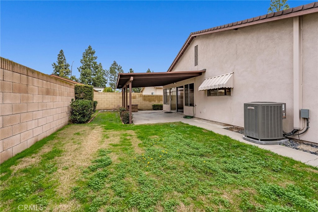 17111 Stowers Avenue