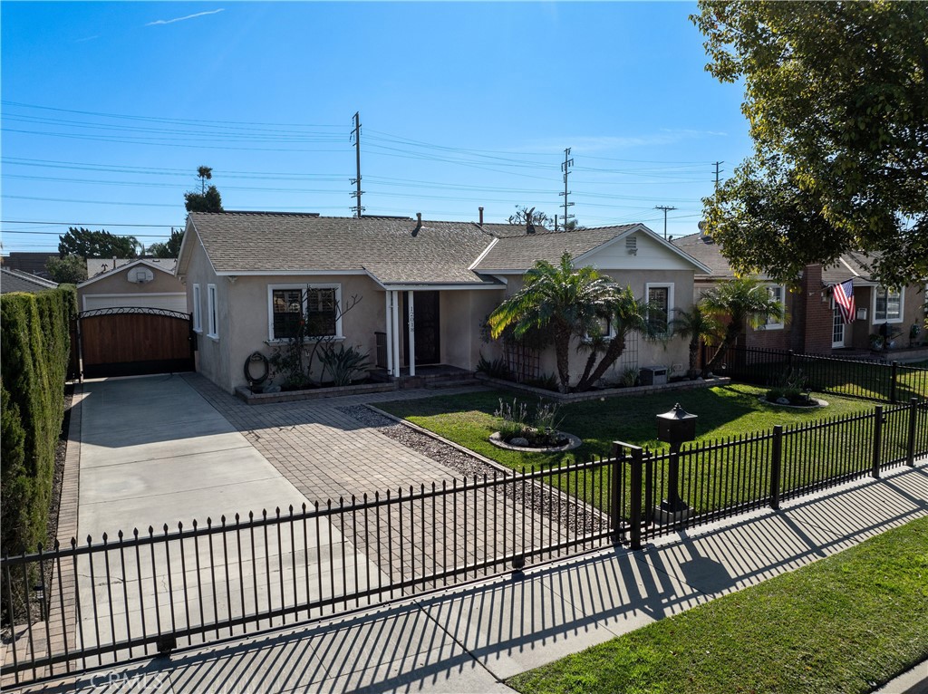 12018 Gurley Avenue