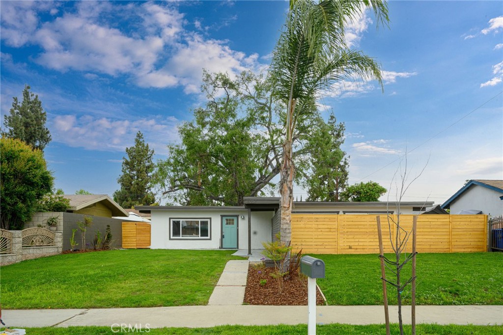 1051 E Lexington Avenue