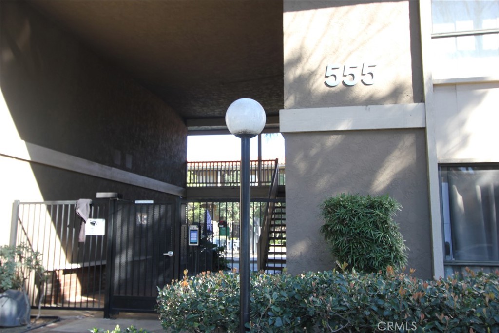 555 S La Veta Park Circle 135