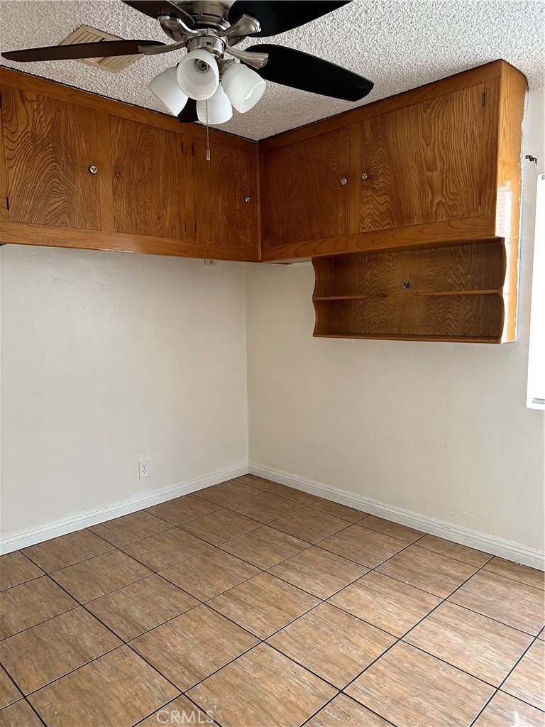 10214 Hildreth Avenue