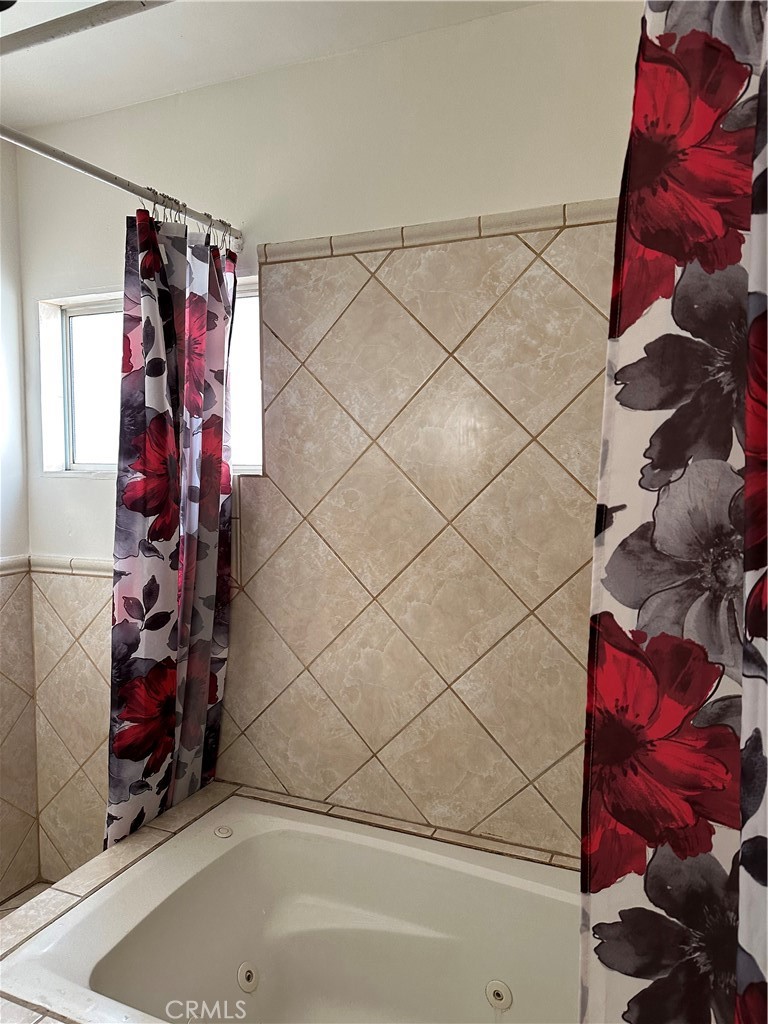 10214 Hildreth Avenue