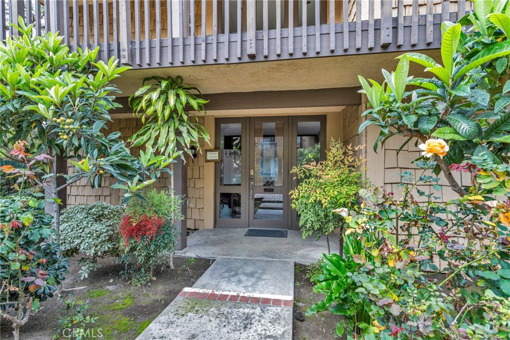 3050 S Bristol Street 2E