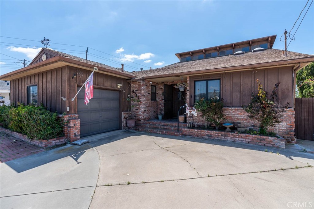 6326 Clara Lee Avenue