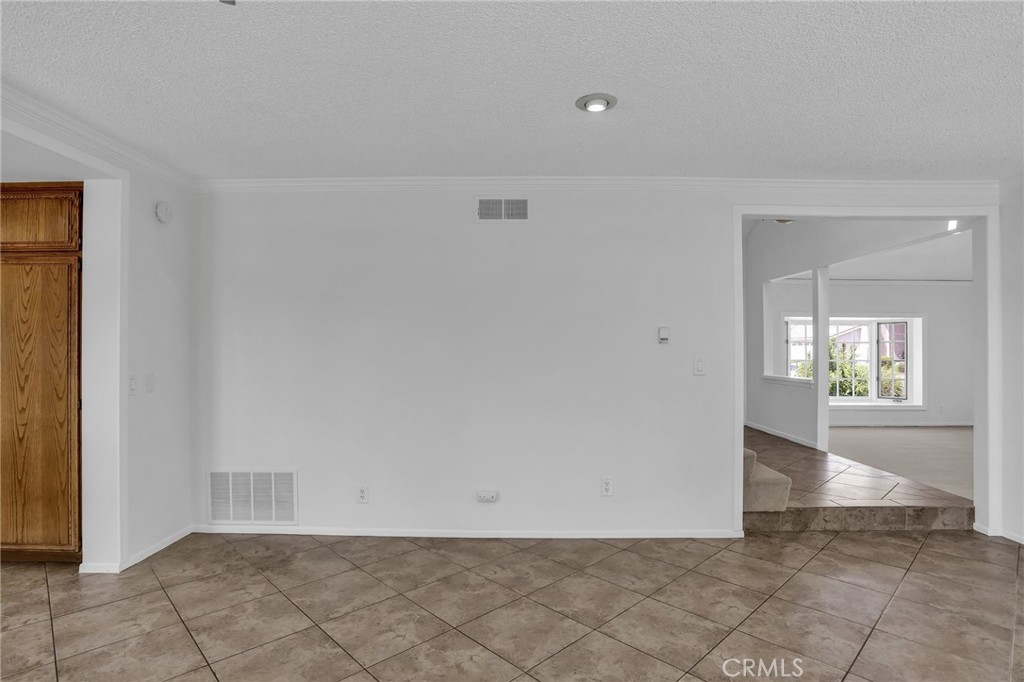 18000 Harvest Avenue