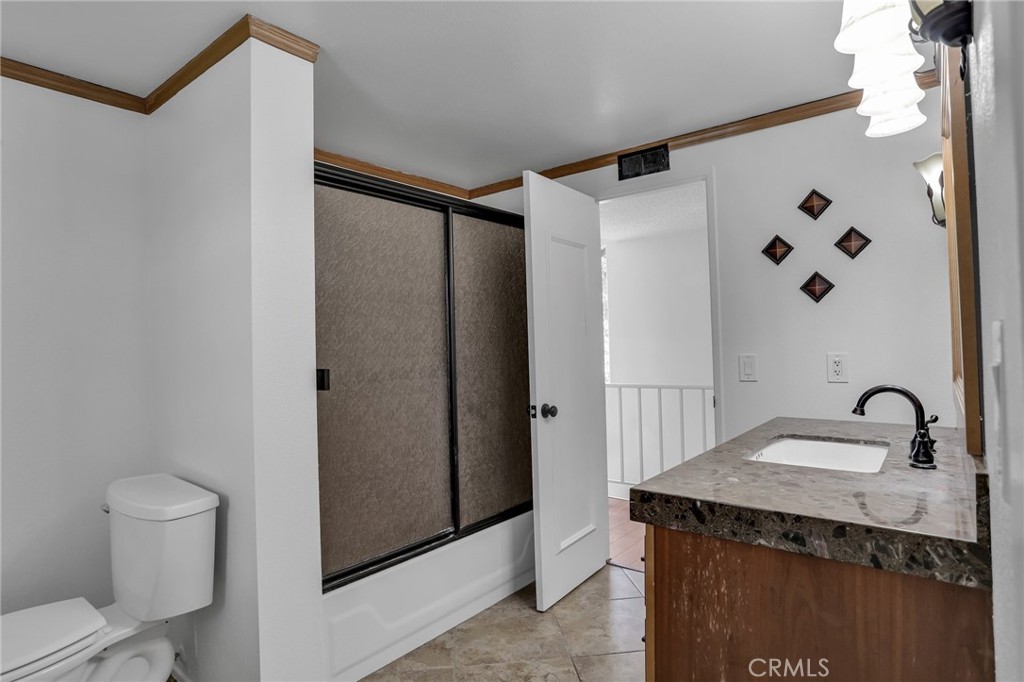 18000 Harvest Avenue