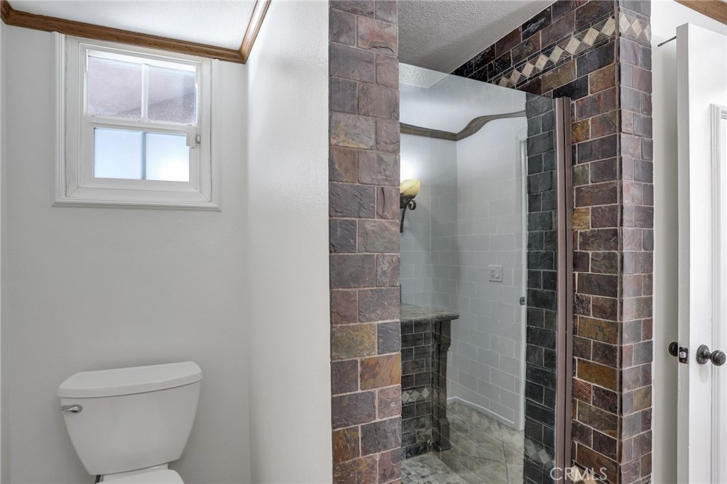 18000 Harvest Avenue