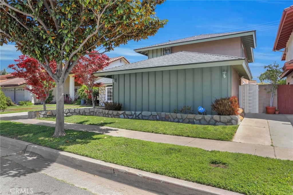 18000 Harvest Avenue