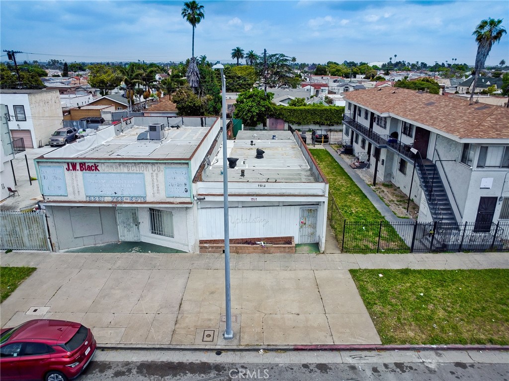 7512 S Western Avenue