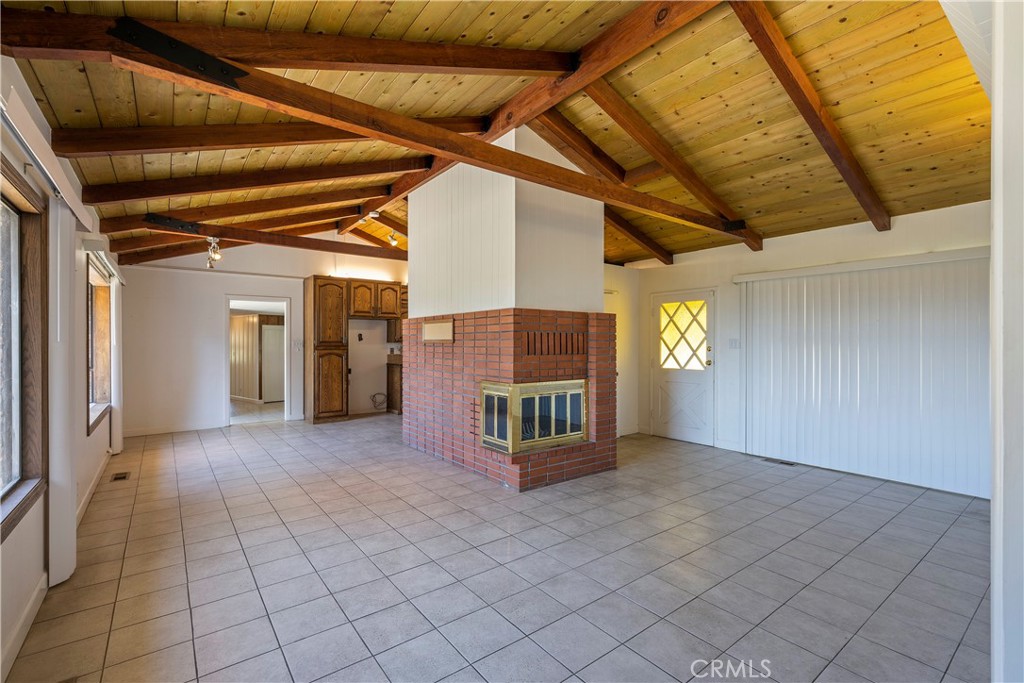 27489 Fairview Avenue