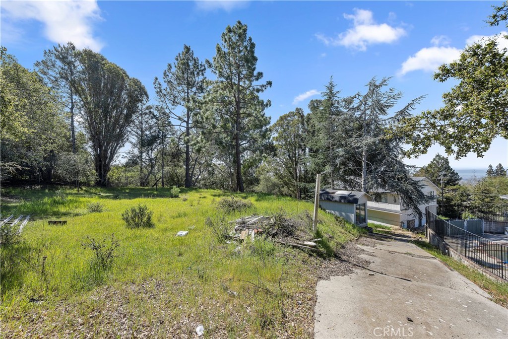 27489 Fairview Avenue