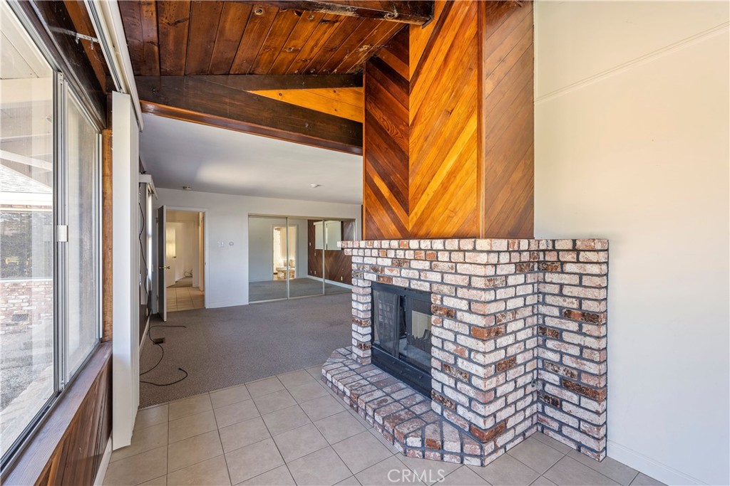 27489 Fairview Avenue