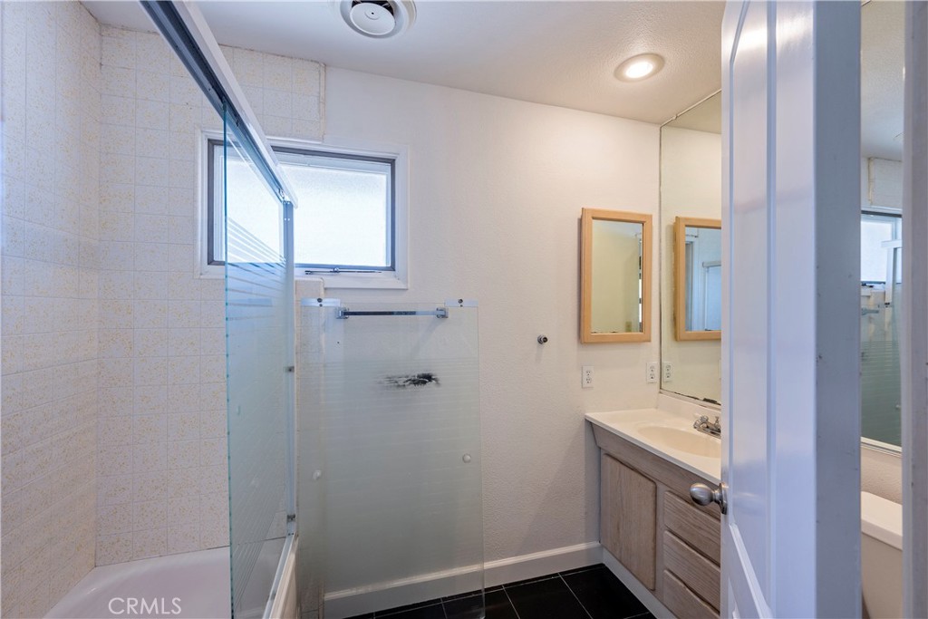 27489 Fairview Avenue