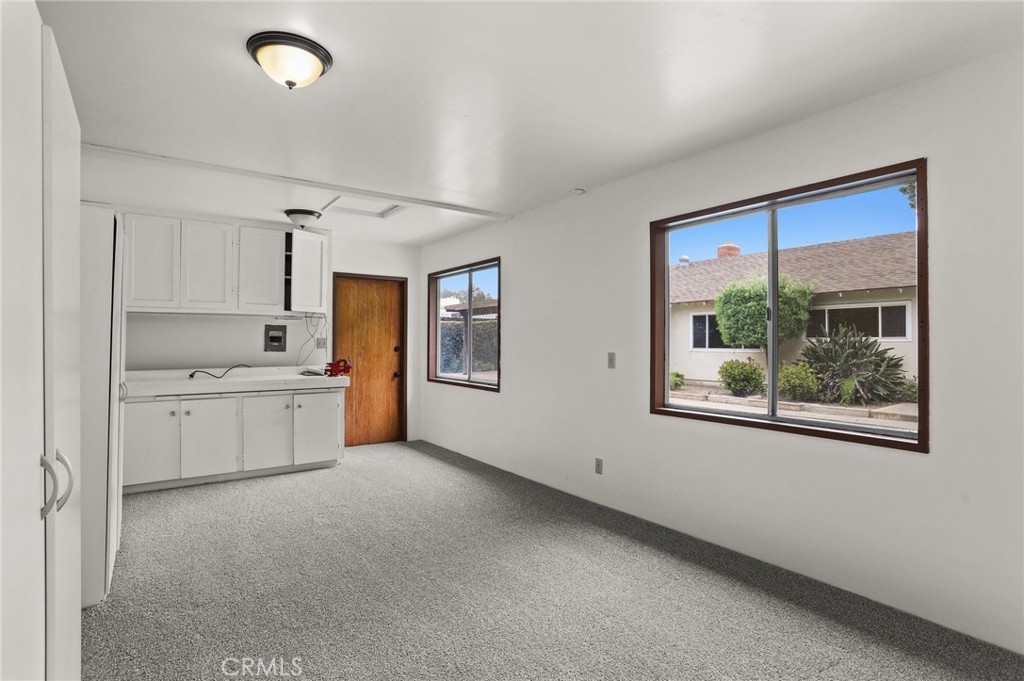 507 N Carousel Place