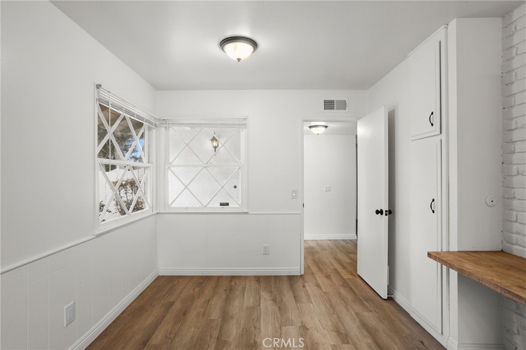 507 N Carousel Place