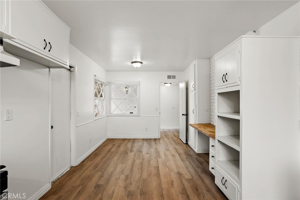 507 N Carousel Place