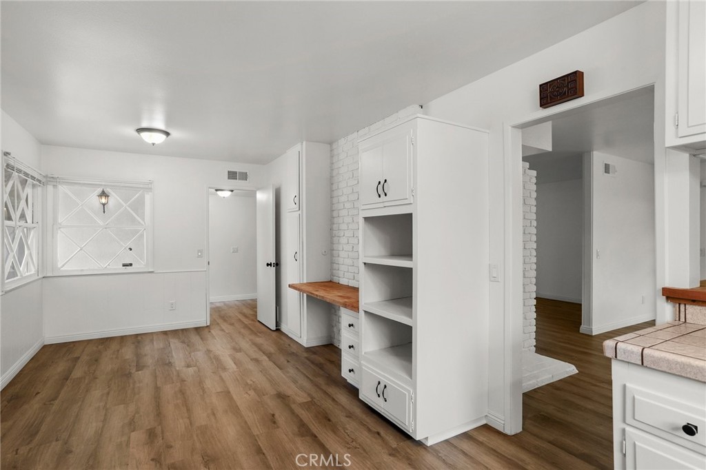 507 N Carousel Place