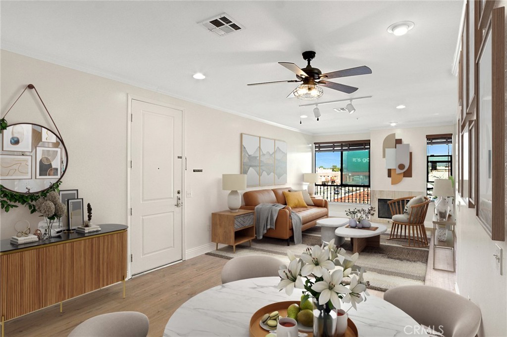 6938 Laurel Canyon Boulevard 303