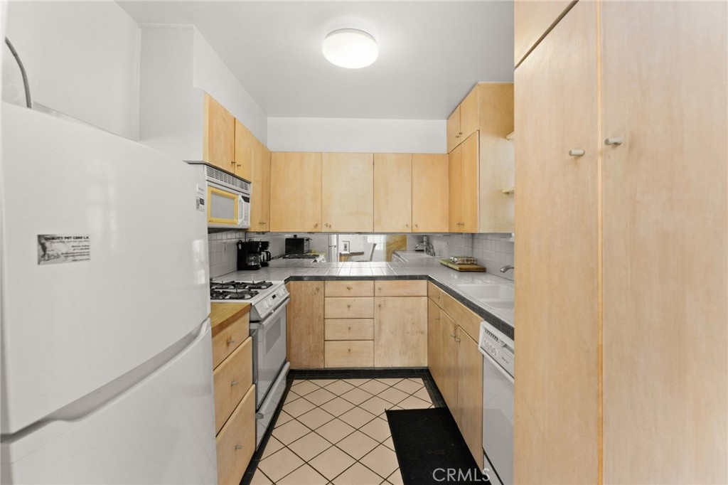 39 Westminster Avenue