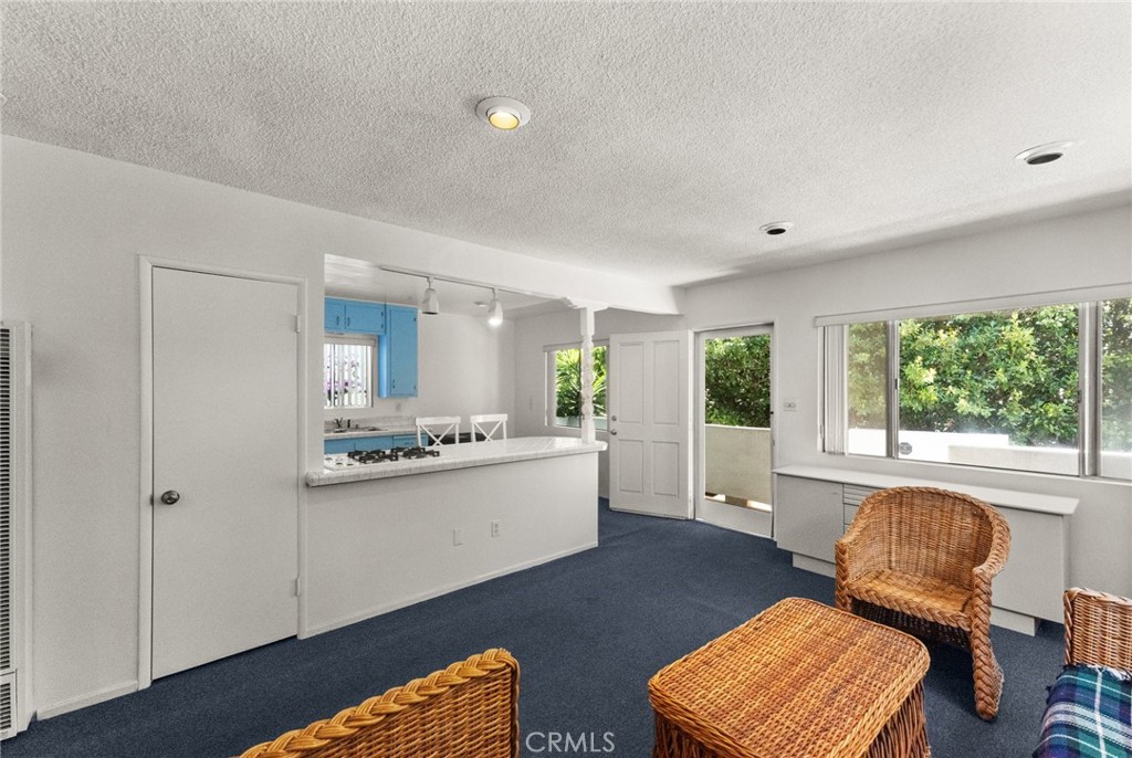 39 Westminster Avenue