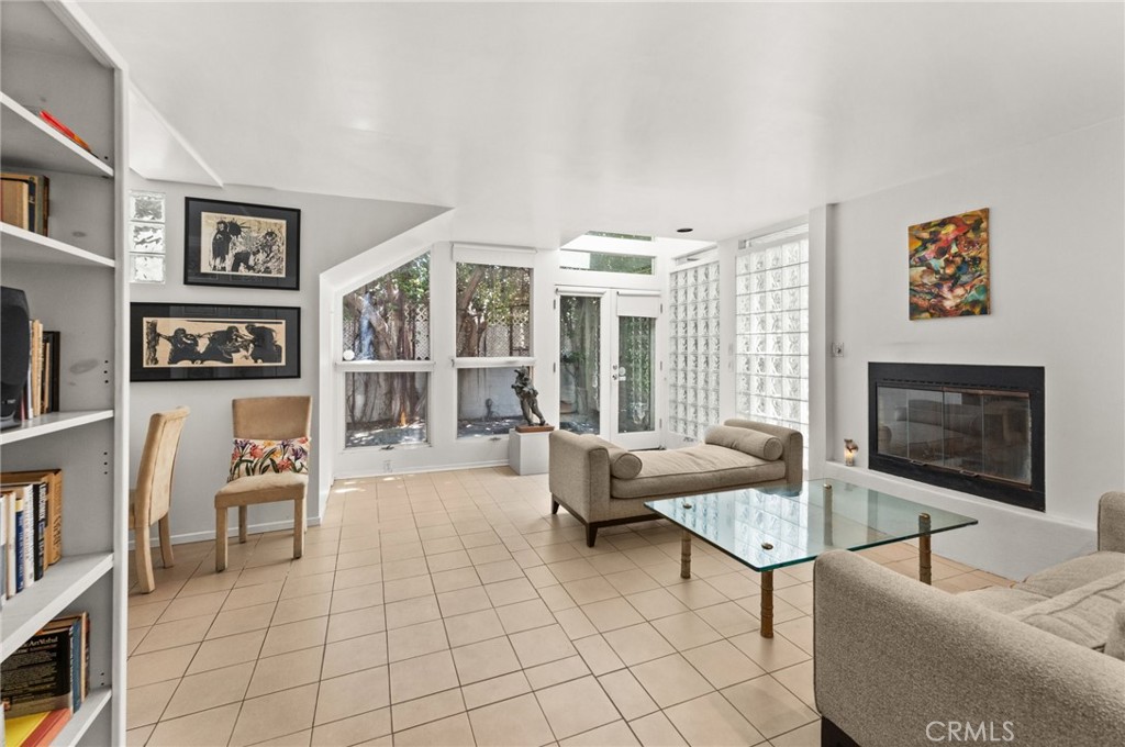 39 Westminster Avenue