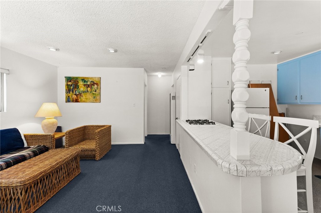 39 Westminster Avenue