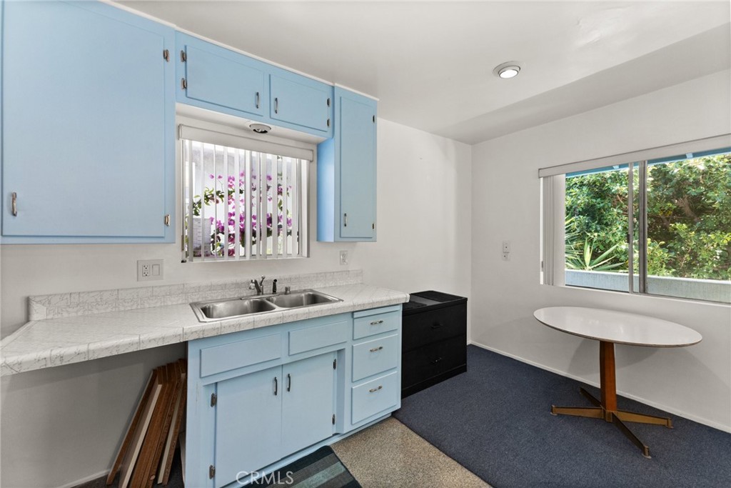 39 Westminster Avenue