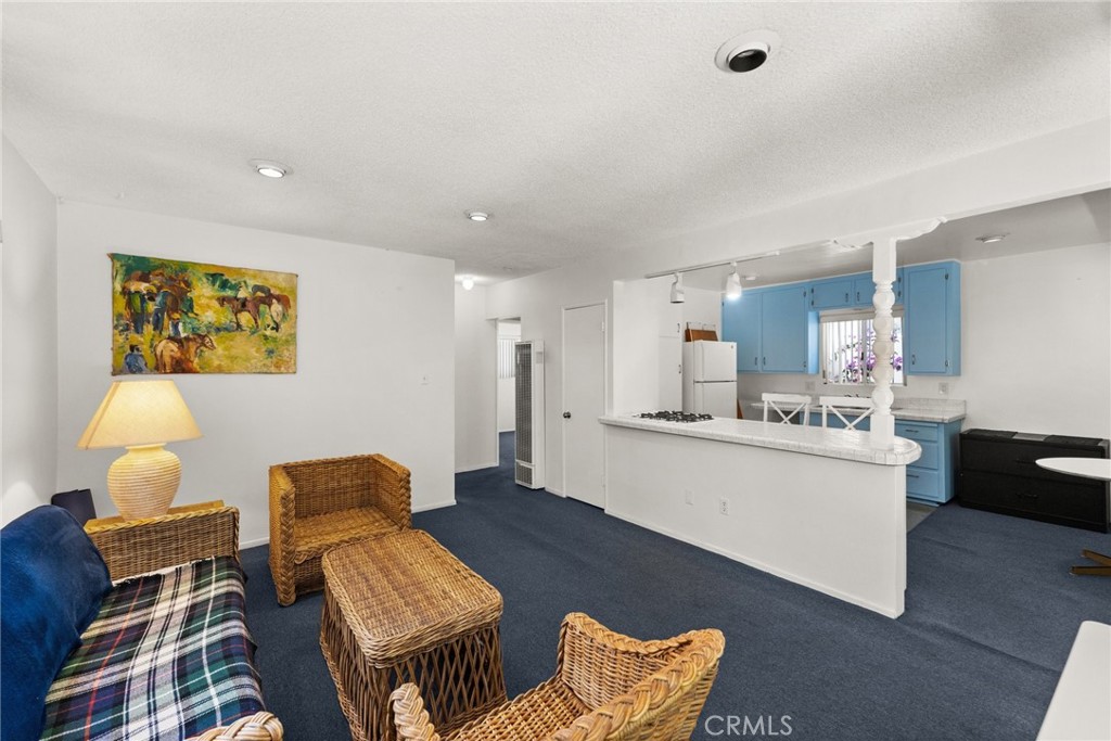 39 Westminster Avenue